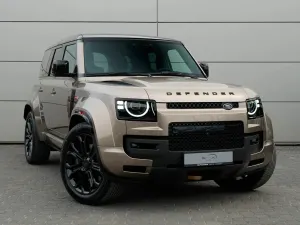 Land Rover Defender 4.4 P635 V8 mHEV Octa 2026