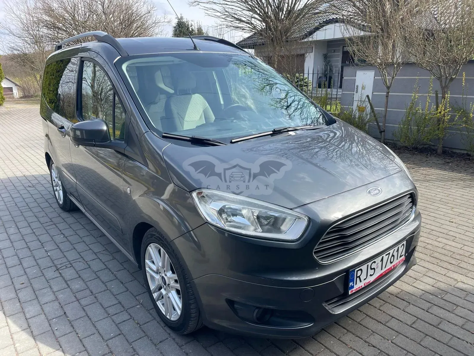 Ford Transit Courier 2011
