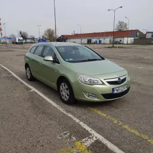 Opel Astra J 1.7 CDTI Enjoy 2012