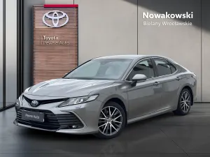 Toyota Camry 2.5 Hybrid Prestige CVT 2022