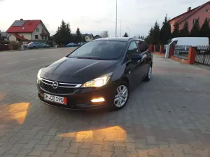 Opel Astra K 1.6 CDTI Enjoy S&S 2017