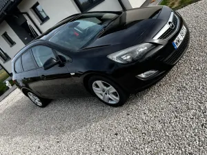 Opel Astra J 1.7 CDTI Sport 2011