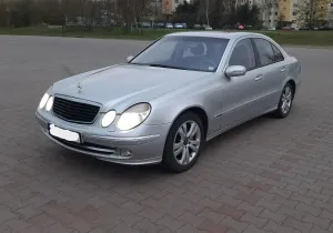 Mercedes-Benz E W211 2002