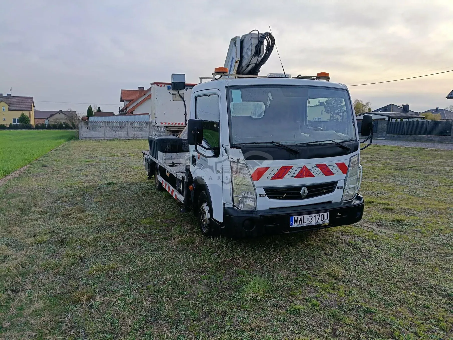Renault Maxity 2012