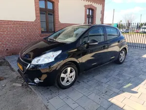 Peugeot 208 I 82 VTI Allure 2013