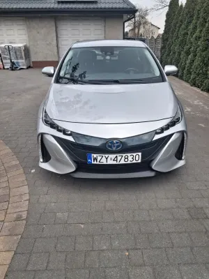 Toyota Prius IV 2021