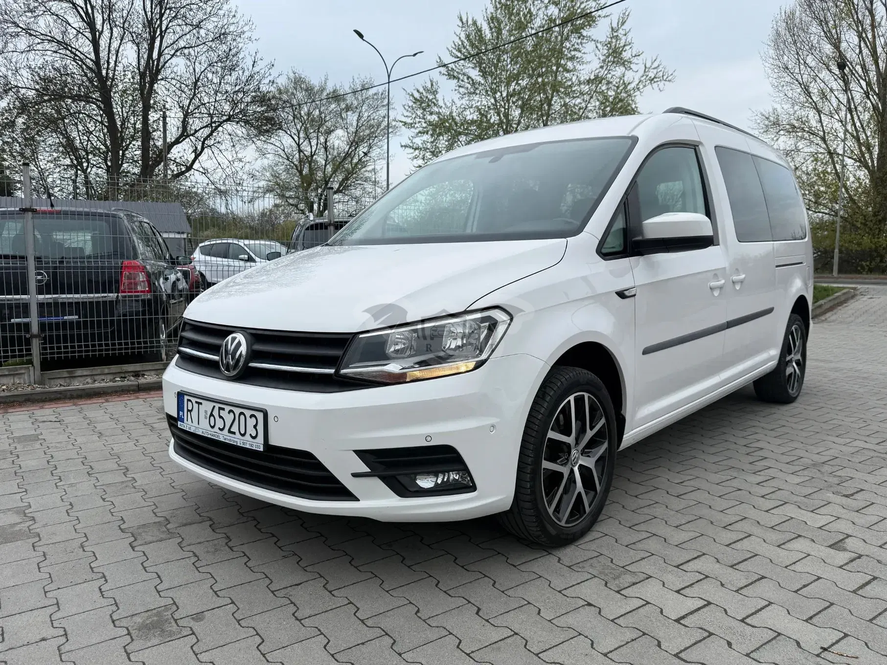 Volkswagen Caddy IV Maxi 2.0 TDI Highline DSG 2017