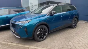 Peugeot 5008 II 1.2 PureTech mHEV GT S&S e-DCS6 2025