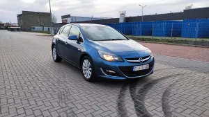 Opel Astra J 1.7 CDTI DPF ecoFLEX Start/Stop 99g Exklusiv 2013