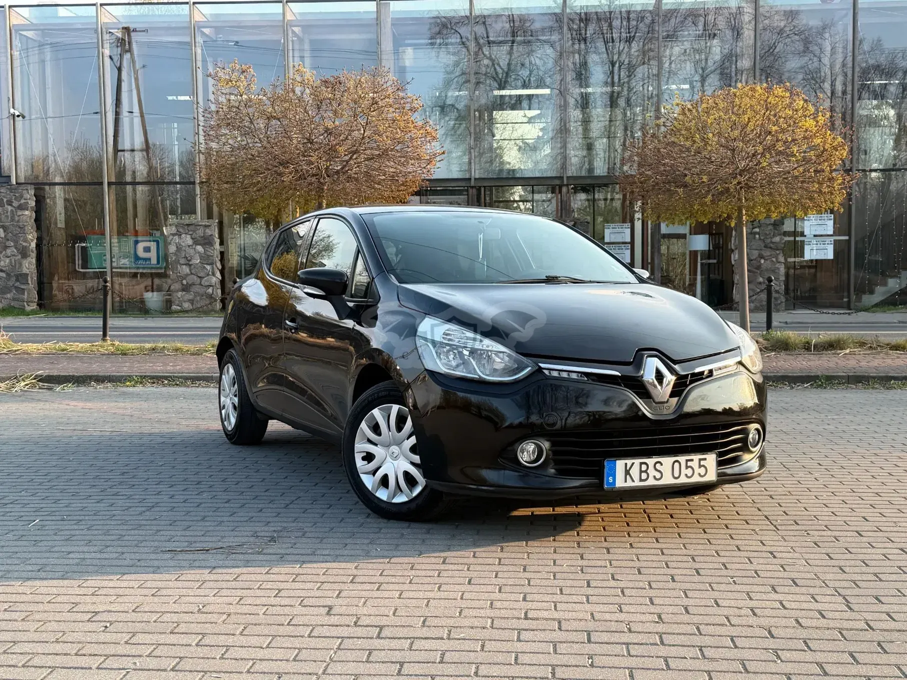 Renault Clio IV 1.2 16V 75 Life 2015