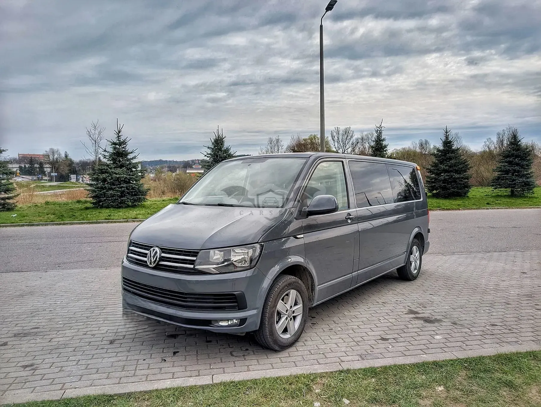 Volkswagen Caravelle 2.0 TDI L2 Highline 2017