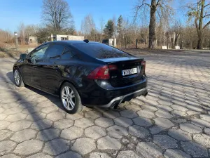 Volvo S60 II 2.0T Summum 2011