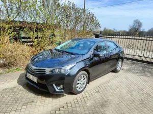 Toyota Corolla Seria E16 1.6 Premium EU6 2014