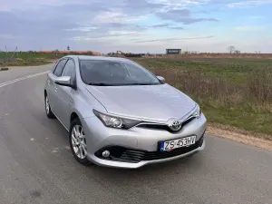 Toyota Auris II Hybrid 135 Active 2017