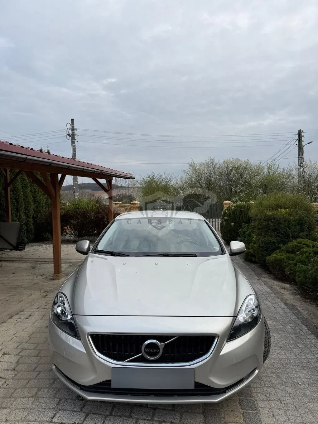 Volvo V40 II T3 Drive-E R-Design Momentum 2016