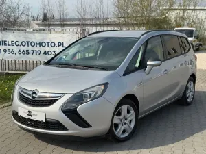 Opel Zafira B Tourer 2.0 CDTI Selection 2012