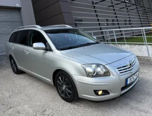 Toyota Avensis II 1.8 VVT-i Combi 2009
