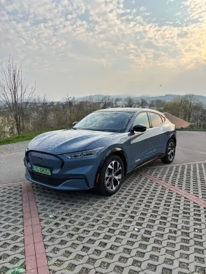 Ford Mustang Mach-E AWD PREMIUM 2023