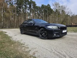 BMW 5 Series F10/F11 530d xDrive 2011