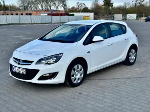 Opel Astra J 1.4 Fun 2012
