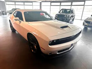 Dodge Challenger 3.6 SXT Plus 2020