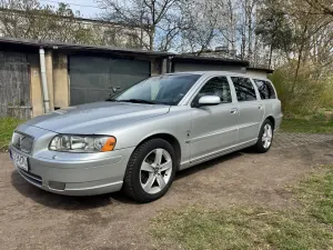 Volvo V70 II 2.4D5 Momentum 2005