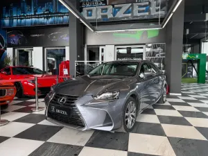 Lexus IS III 200t Elegance 2016