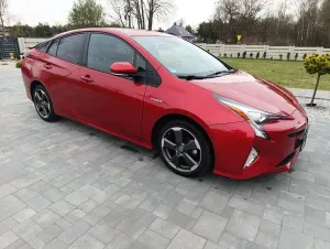 Toyota Prius IV Hybrid Executive 2016