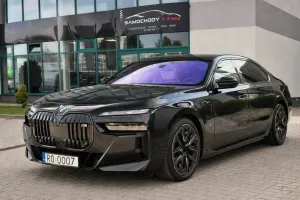 BMW 7 Series G70 M760e PHEV xDrive Individual Edition sport 2023