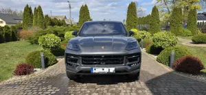 Porsche Cayenne III GTS 2024
