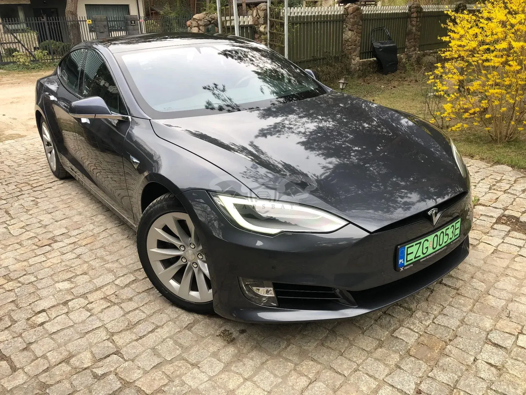 Tesla Model S 2020