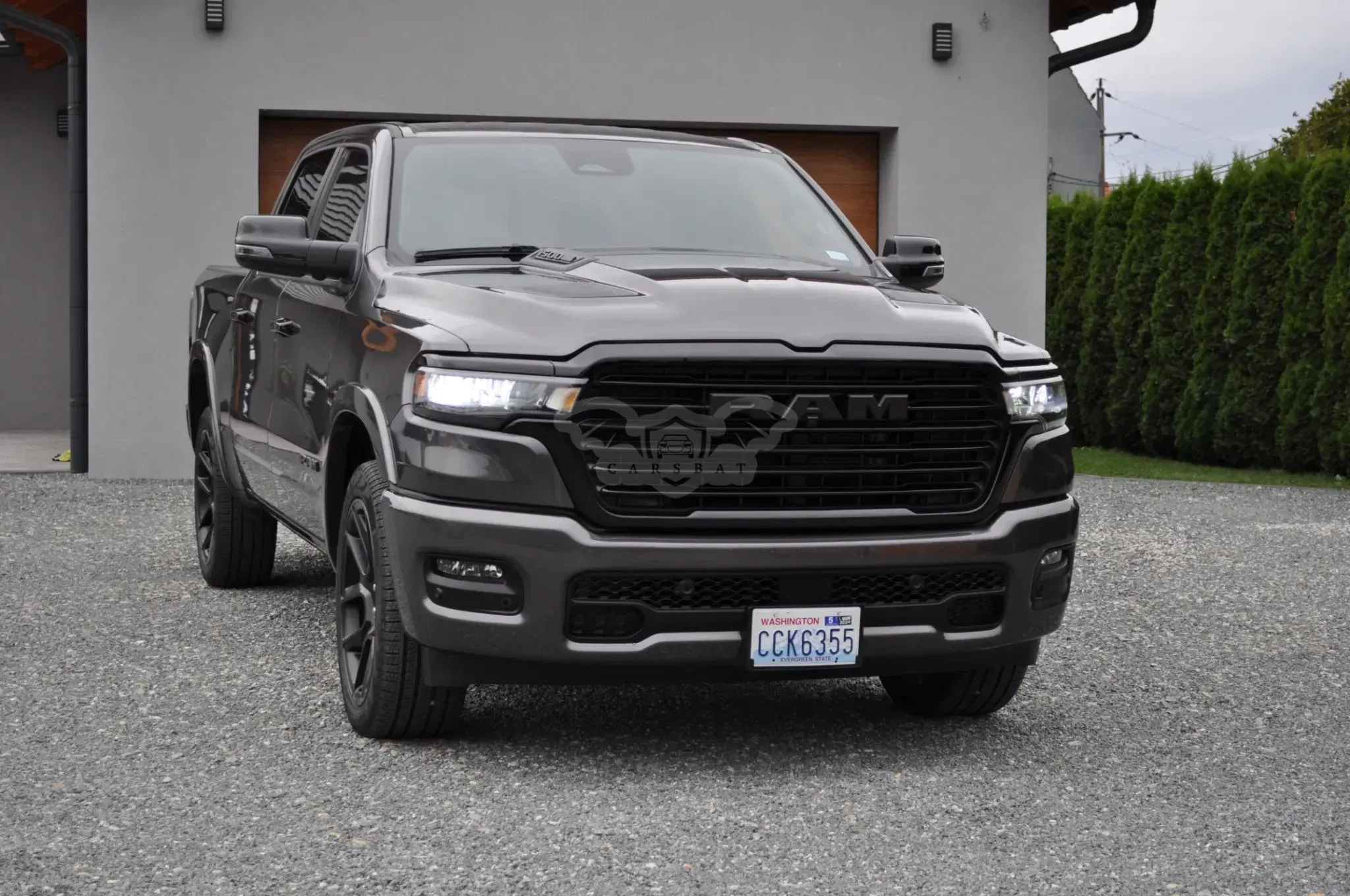 RAM 1500 Laramie Night Premium 2025
