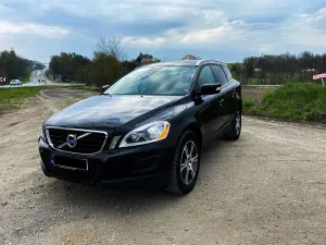 Volvo XC60 I D5 AWD Base 2013