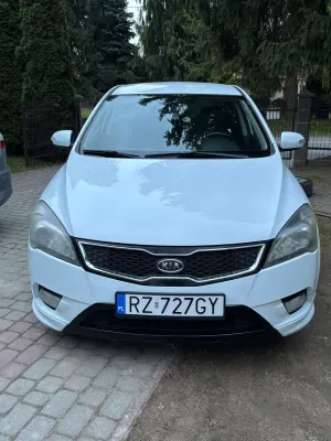 Kia Ceed I 2011