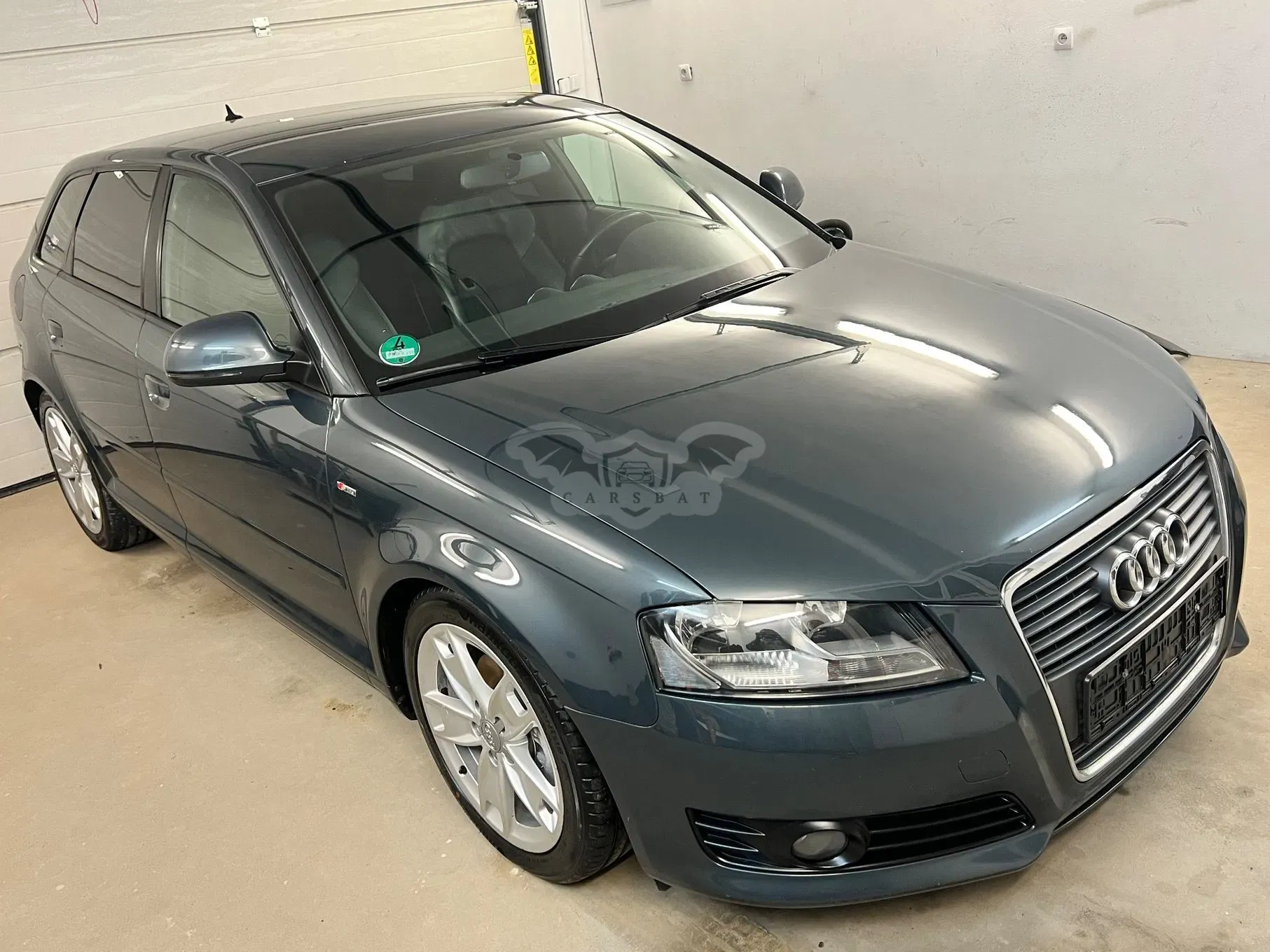 Audi A3 8P 2.0 TDI DPF S line Sportpaket (plus) 2009