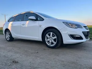 Opel Astra J 1.6 ecoFLEX Start/Stop Active 2013