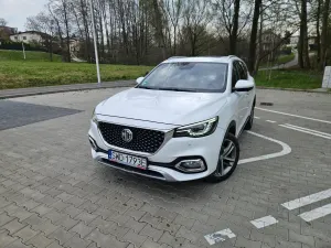 MG HS 1.5T-GDI Luxury 2023