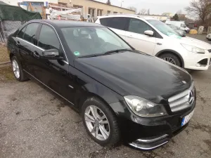 Mercedes-Benz C W204 180 BlueEFFICIENCY Avantgarde 2011