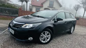 Toyota Avensis III 1.8 Executive 2012