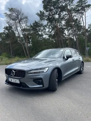 Volvo V60 II B4 B R-Design 2020