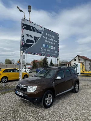 Dacia Duster I 1.6 16V 4x2 Delsey 2012