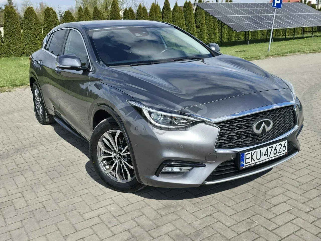 Infiniti Q30 2016
