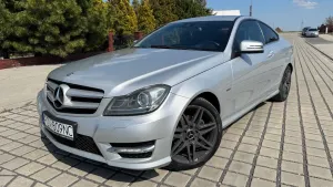 Mercedes-Benz C W204 250 (BlueEFFICIENCY) 7G-TRONIC 2012