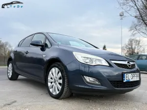 Opel Astra J 2010