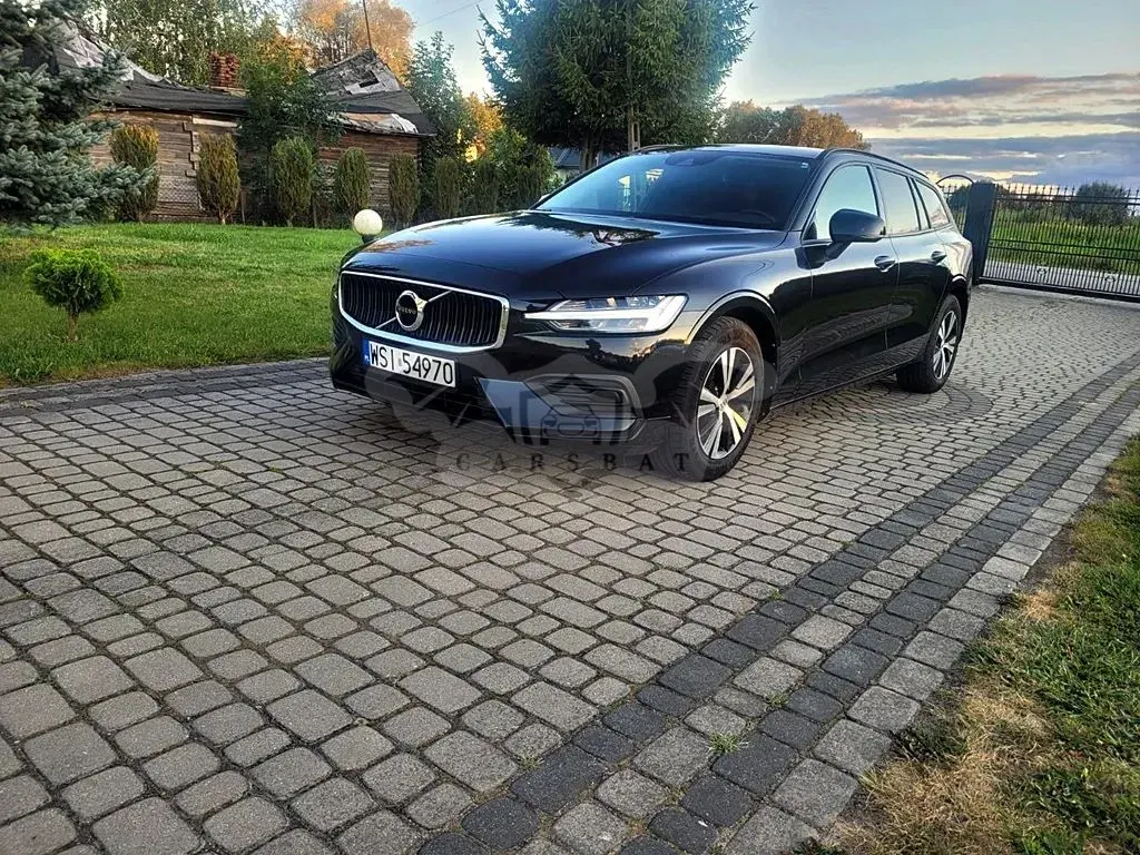 Volvo V60 II D3 Geartronic Momentum Pro 2021