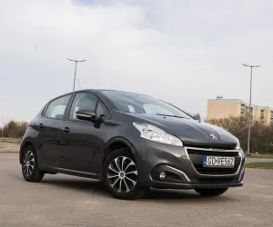Peugeot 208 I 2017