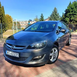 Opel Astra J 1.4 Turbo 2013