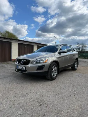 Volvo XC60 I T5 Momentum 2011