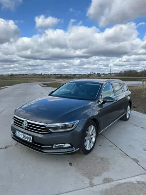 Volkswagen Passat B8 2.0 TDI BMT Highline DSG 2016