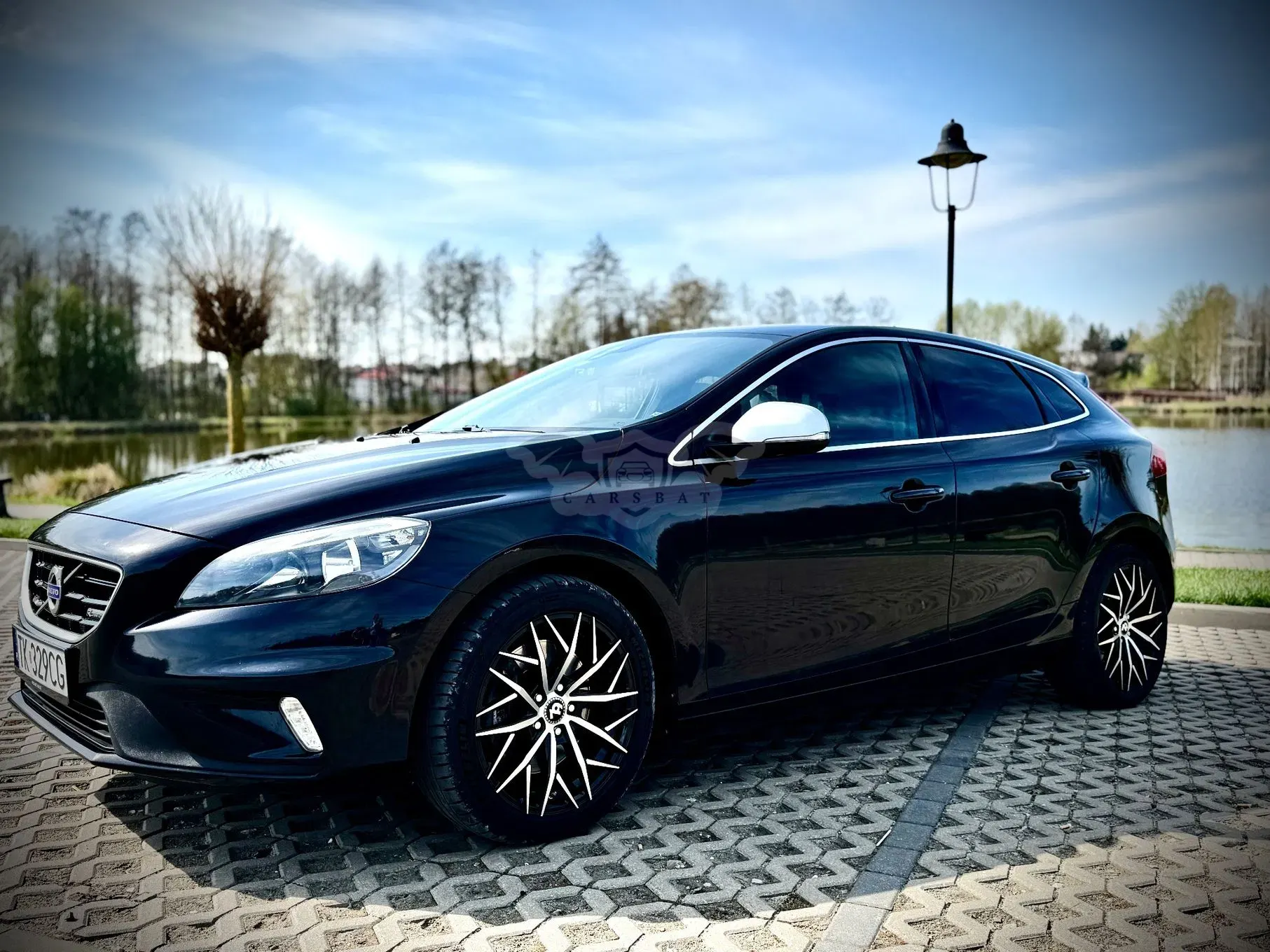Volvo V40 II D4 Drive-E R-Design Momentum 2014